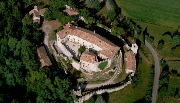 Castello di Arcano