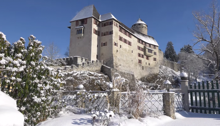  Schloss Matzen 