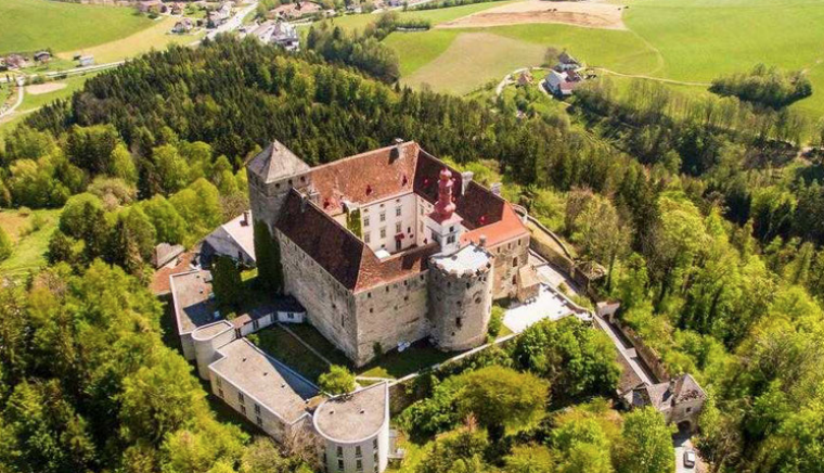  Schloss Krumbach 