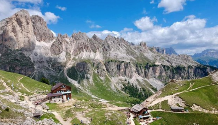 Rifugio Roda di Vaèl