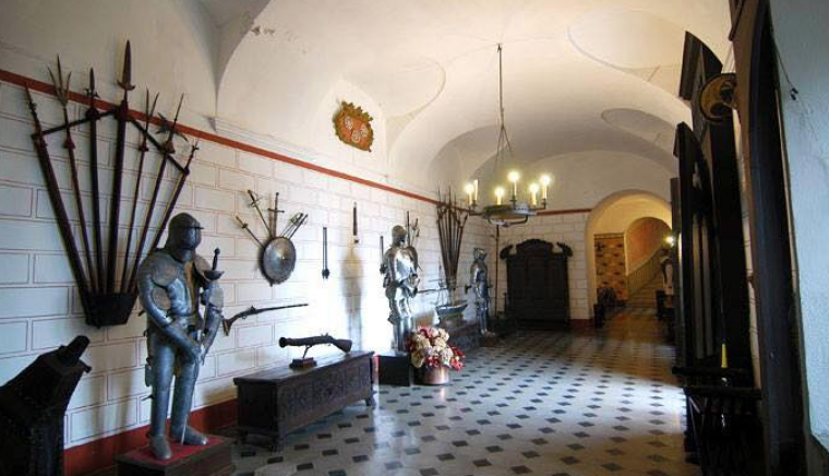Castello di Monticello d'Alba