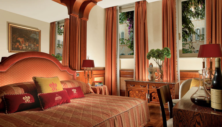 Hotel Raphael