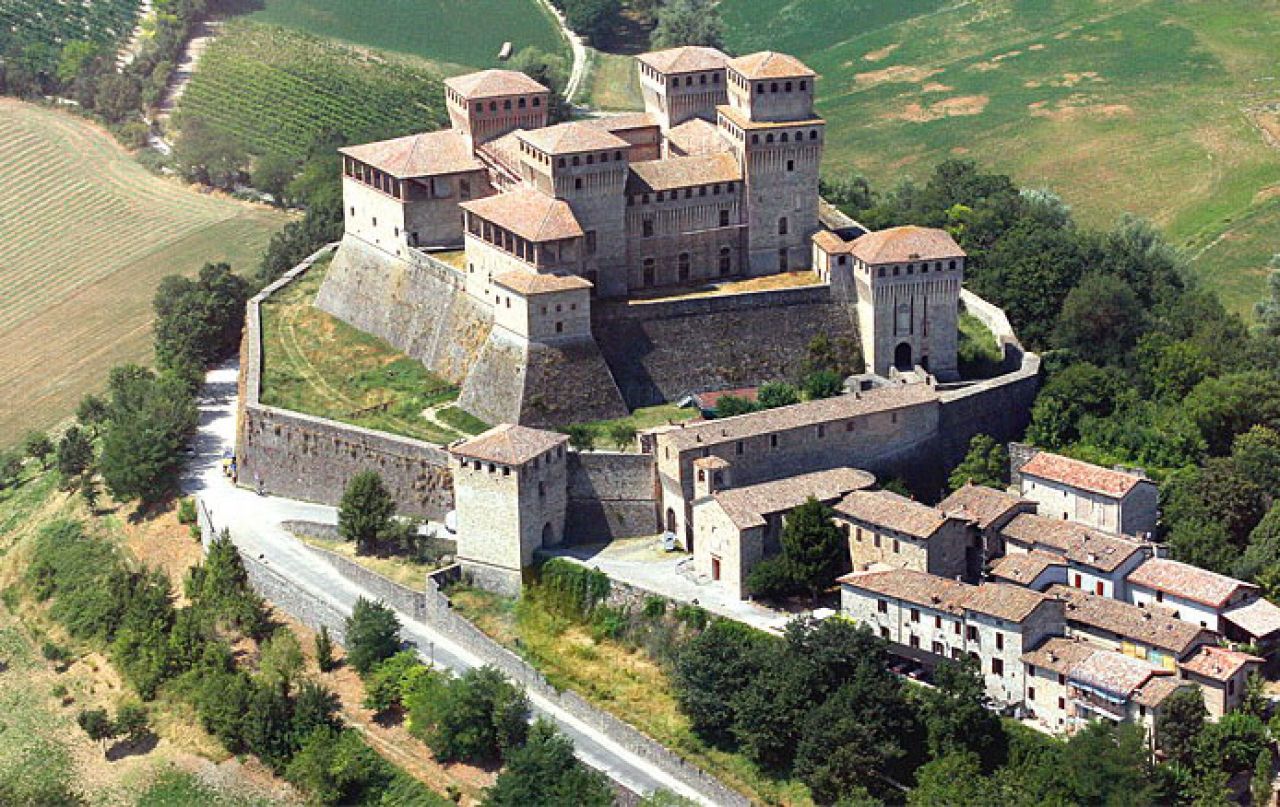 Castello di Torrechiara
