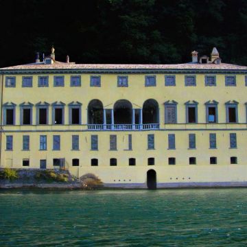  Villa Pliniana 