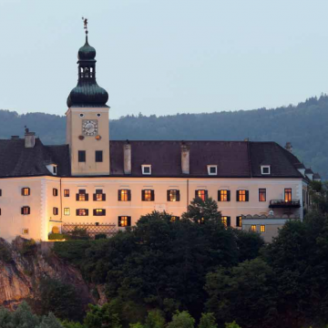  Schloss Persenbeug 