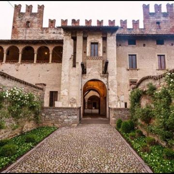 Castello di Malpaga