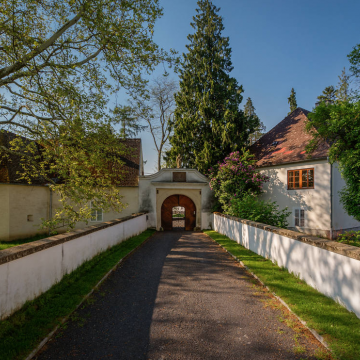 Schloss Lackenbach