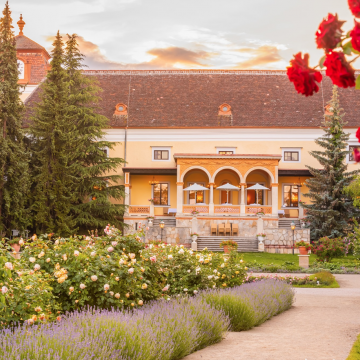 Hotel Schloss Weikersdorf