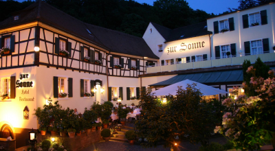  Romantik Hotel zur Sonne 