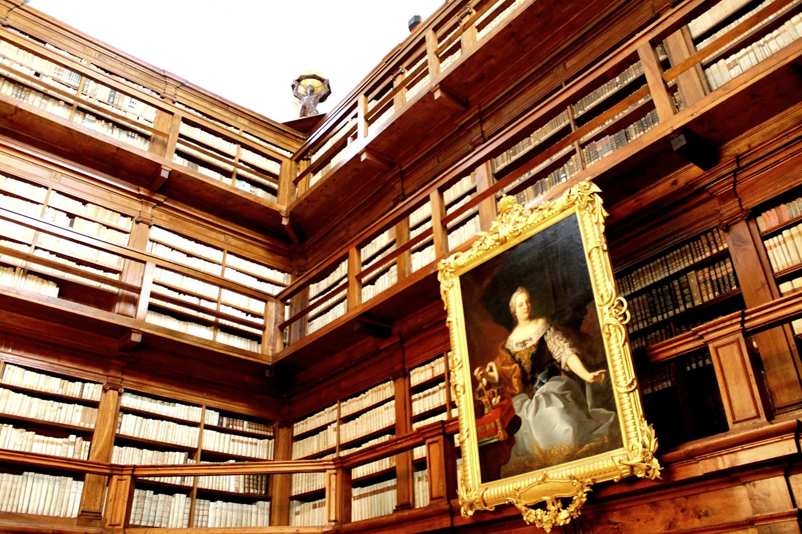 Biblioteca Teresiana