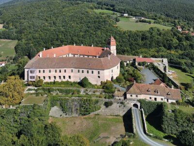 Burg Bernstein