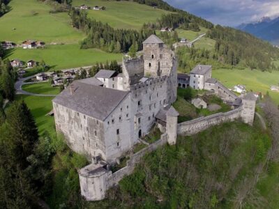 Burg Heinfels