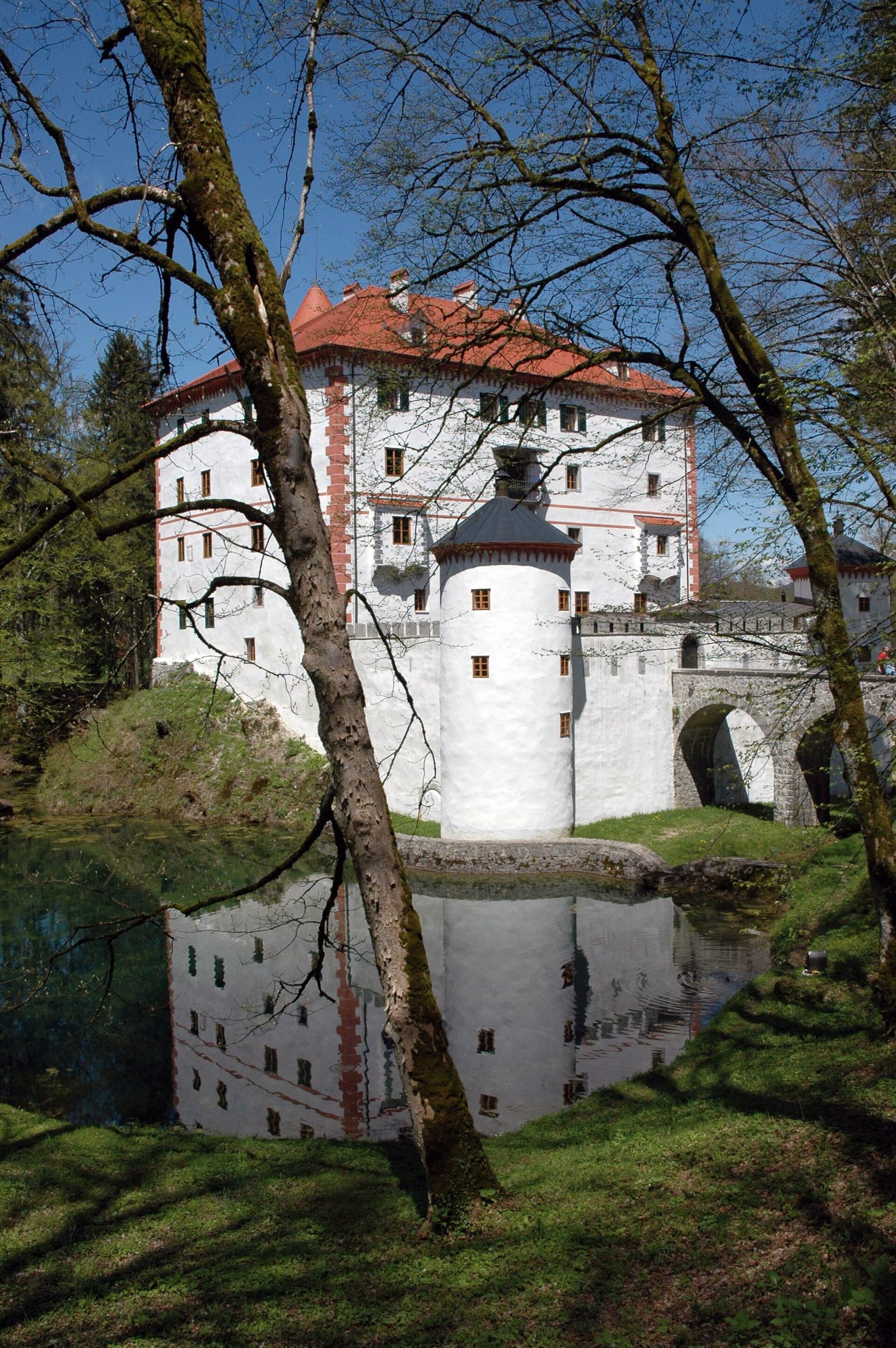 Grad Sneznik