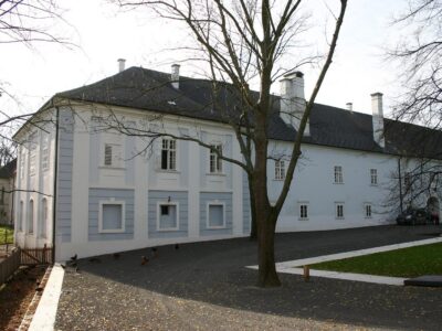 Schloss Lackenbach